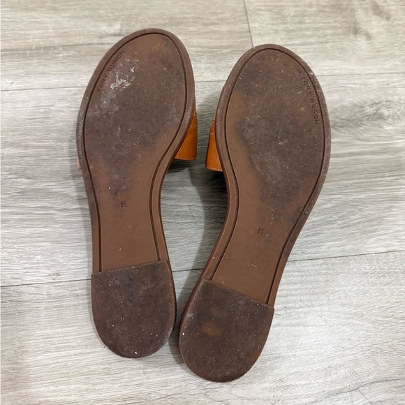 Tory Burch Women’s Eleanor Slide Sandals - Picture 4 of 4